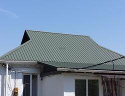 Заміна старого покриття на покрівельний профнастил Київ